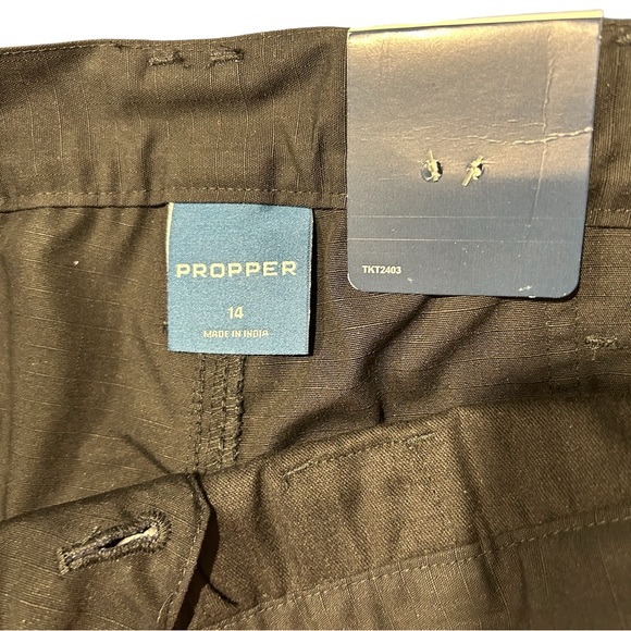 Women’s Propper Tactical Cargo Pants in Black - Picture 3 of 9